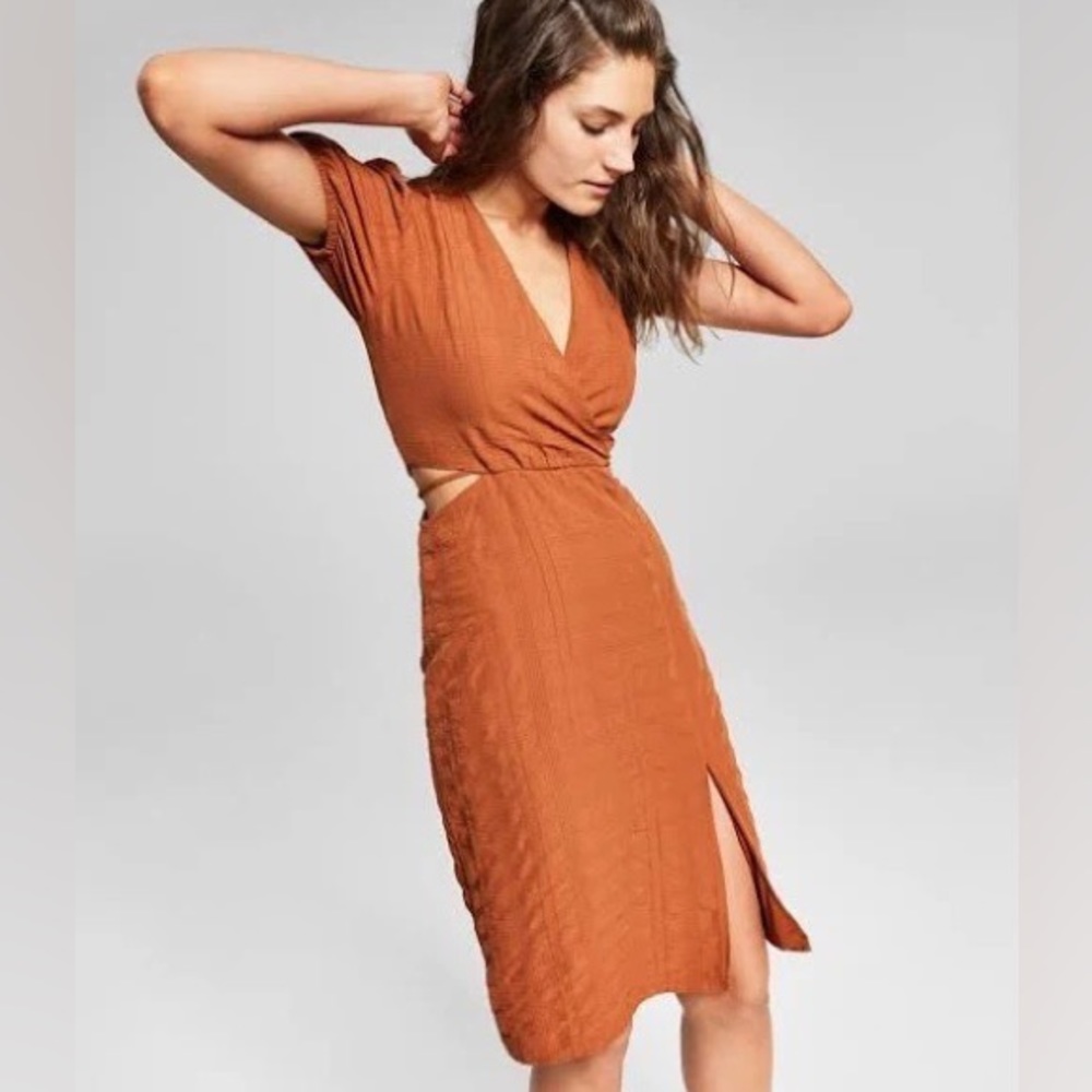NWT And Now This terracotta textured puff sleeve cutout midi dress - Size S